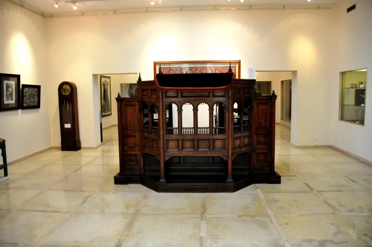 top places to visit in Casablanca Morocco Museum of Moroccan Judaism